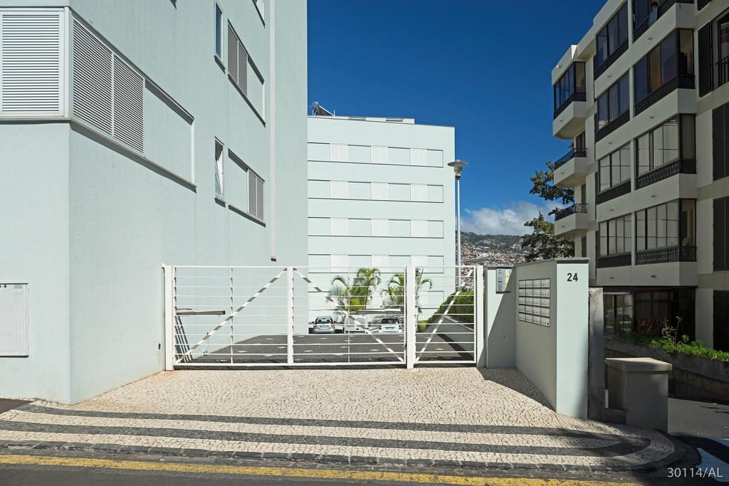 Jasmineiro I By An Island Apart Funchal  Buitenkant foto
